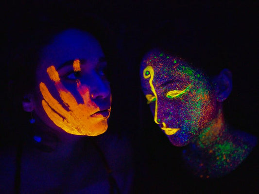 Pink Tourmaline Luminescence: Why Fluorescence and Phosphorescence Do Not Prove a Stone Is Untreated