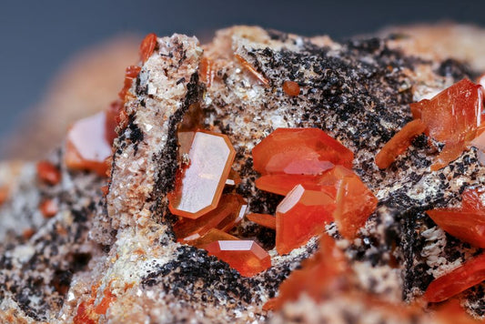 The Hidden Crystallography of Spinel: Unraveling Its Formation and Geological Origins