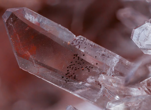 Buying Morganite: Should Perfect Transparency Trump Crystal Inclusions?
