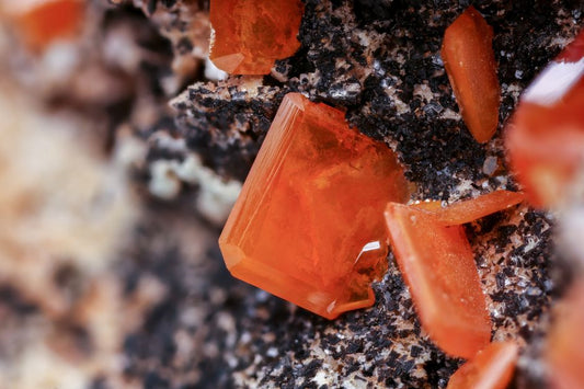 Vesuvianite Solid Solution: When a Mineral Formula Becomes a Moving Target