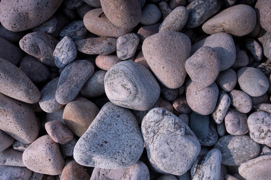 Nephrite and Solfeggio Frequencies: What Do Sound and Stone Really Do?
