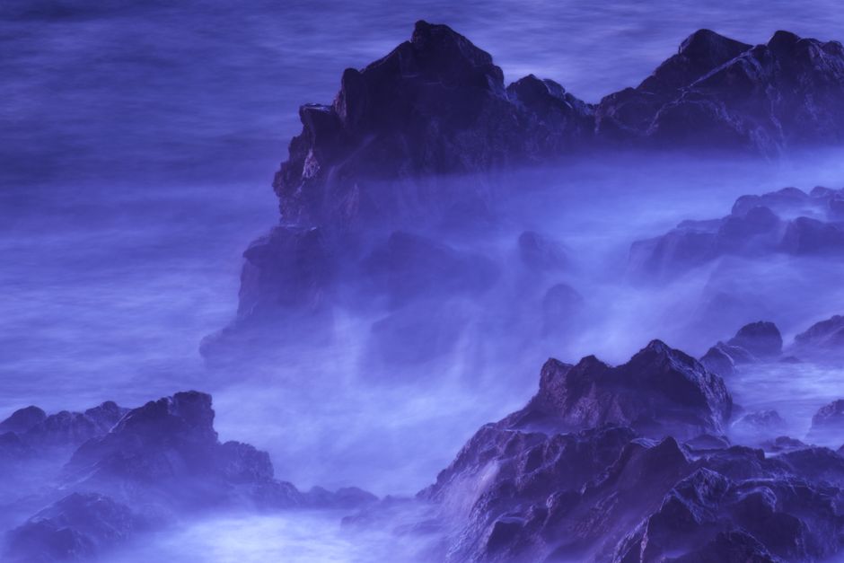 Caring for Hackmanite in Coastal Environments: Repair, Re-Polishing & Humidity Protection