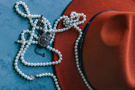 Natural Pearl Buying Guide: How to Spot Red Flags and Avoid Scams