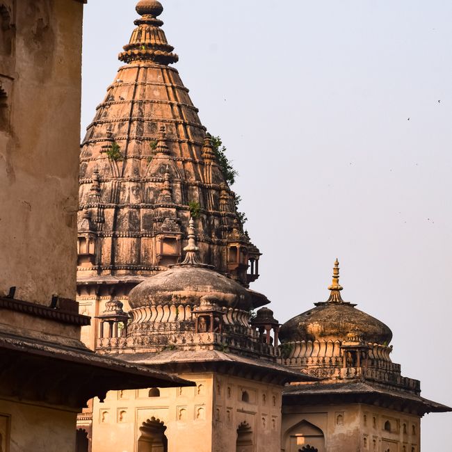 Chrome Tourmaline Through the Dynasties: Sacred Green Stones in Hindu Royal Courts