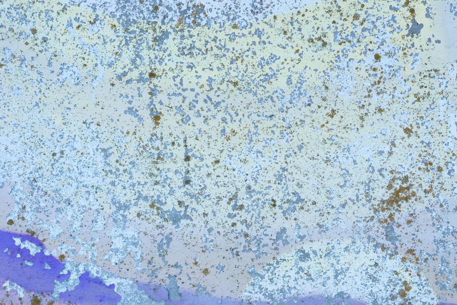 The Iron Shadow in Heliodor: Why Two Trace-Element Methods Disagree About Yellow Beryl