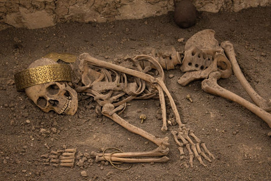 Rekindling the Sun: Sunstone’s Resurgence in Modern Jewelry Through Archaeological Discovery