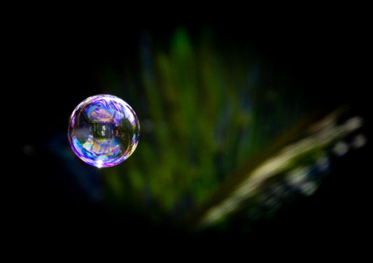 The Trichroic Dance: Unraveling Tanzanite’s Optical Phenomena for the Discerning Collector