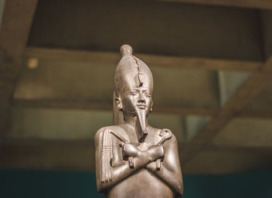 The Blue Stone of Pharaohs: Lapis Lazuli and the Ancient Egyptian Dynasty Legacy