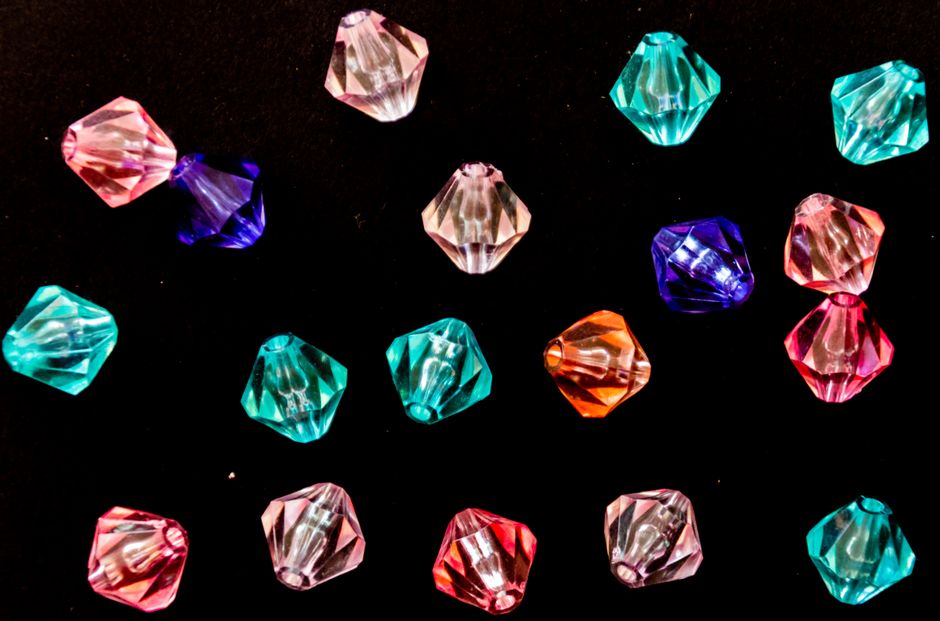 The Spinel Treatment Controversy: Separating Natural, Synthetic, and Imitation Materials