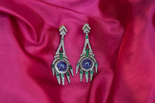 The Sapphire of the Silk Road: A Legend of the Kashmir Mines