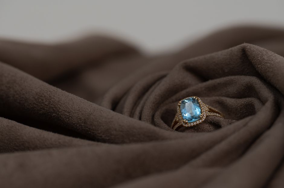 The Complete Guide to Caring for Aquamarine Jewelry: Answers to 10 Common Questions