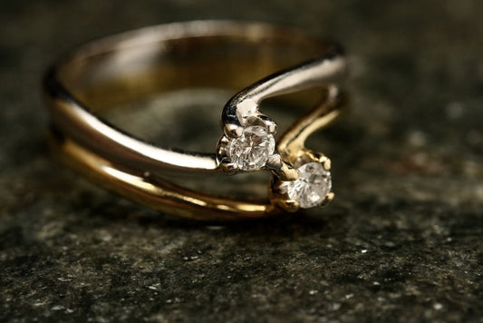 Is Amber Suitable for an Engagement Ring? Durability, Cleaning, and Daily-Wear Limits