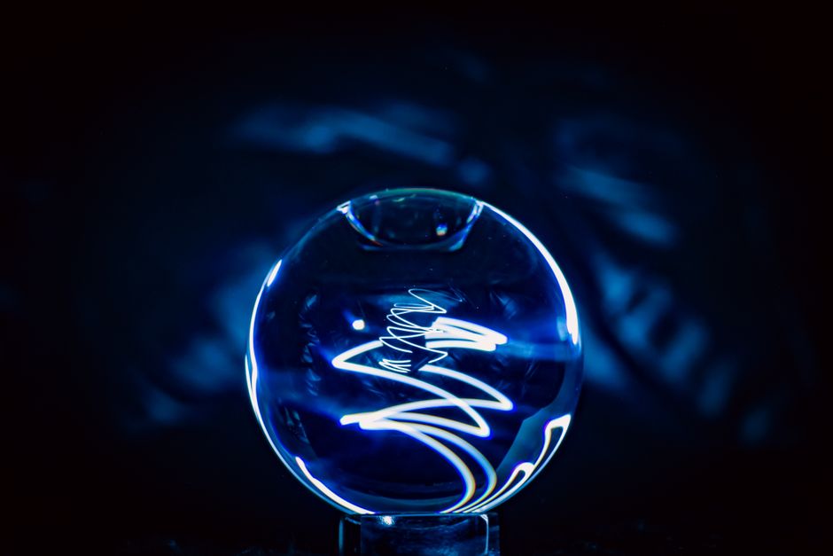 The Tenebrescent Enigma: How to Distinguish Natural Hackmanite from Synthetic Imitations and Their Impact on Value