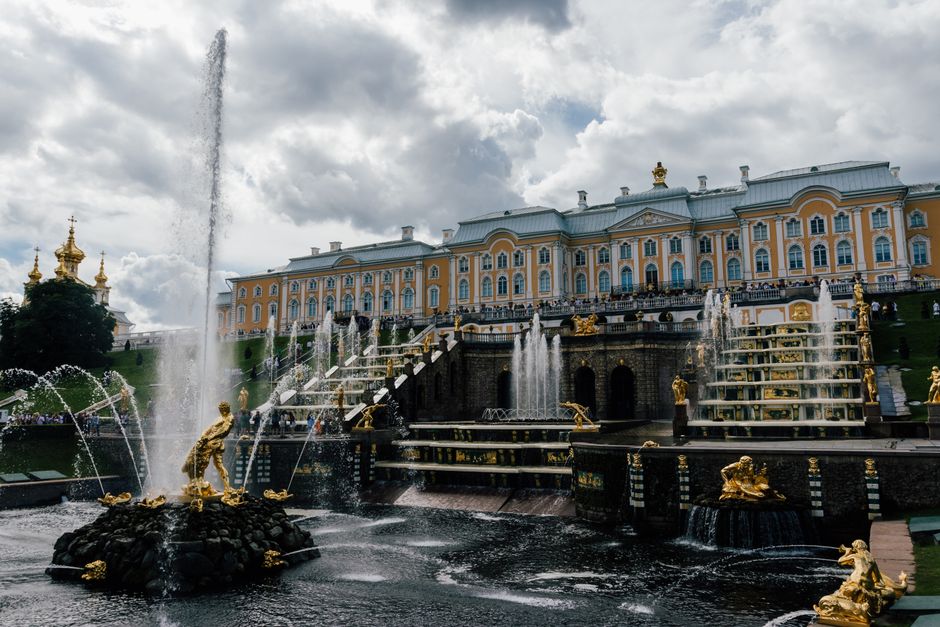 Shungite in the Court of Peter the Great: The Alchemical Black Stone of Imperial Russia