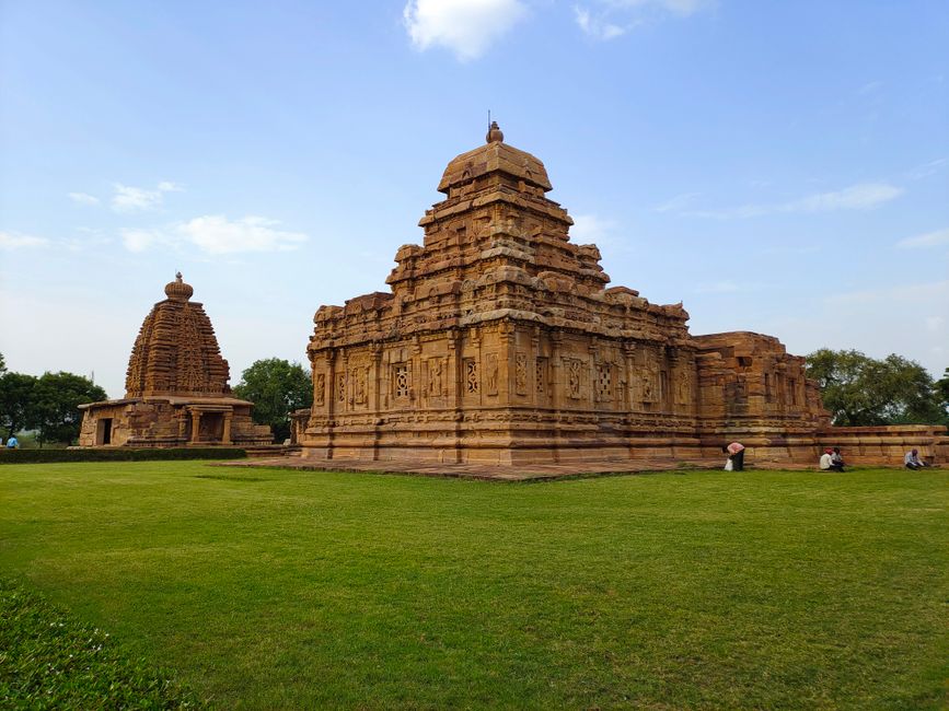 Apophyllite and the Sacred Dynasties of the Deccan: A Gemstone’s Journey Through Indian Royalty and Religion