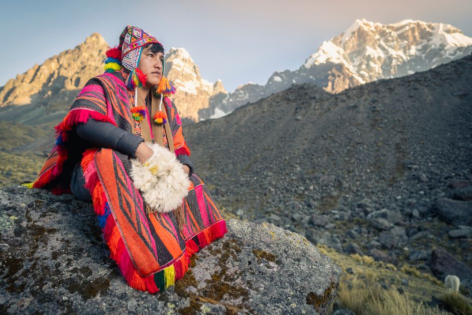 Chrysocolla and the Copper Republics: How a Green Copper Mineral Became a Marker of Andean National Identity
