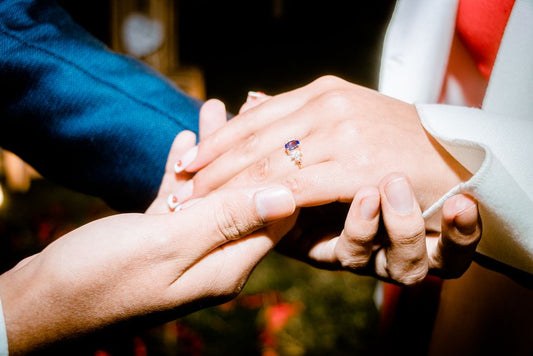 Sodalite, Dowry, and the Limits of Stone: Marriage Exchange in the Canadian Shield and Beyond