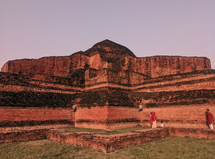 The Star Ruby Seal: Oral Tradition and the Limits of Administrative Evidence in Premodern South Asia
