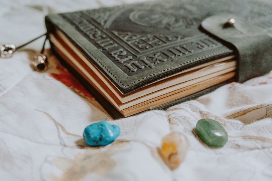 Phantom Quartz as a Journaling Companion: Symbolic Prompts Without Literal Claims