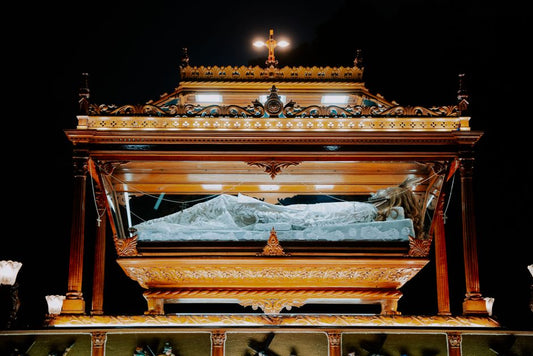 The Sacred Pearl of the Kandy Esala Perahera: A Relic of Buddhist Veneration