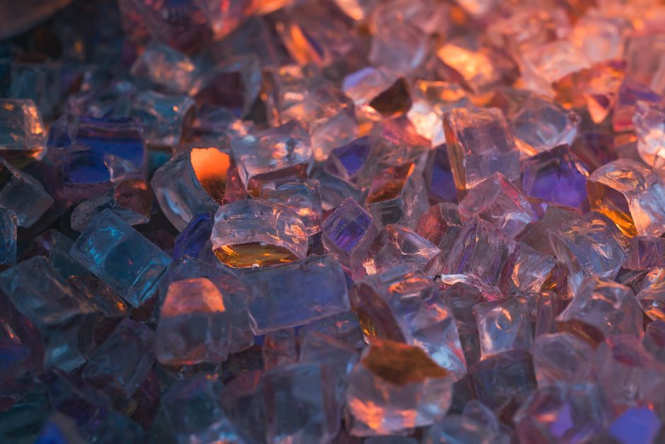 When a Glass Looks Like a Gem: The Analytical Problem of Libyan Desert Glass and Its Optical Substitutes