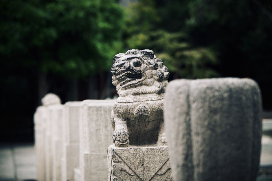 Red Jasper and the Modern Silk Road: How a Stone of Carved Seals Became a Symbol of Overland Heritage