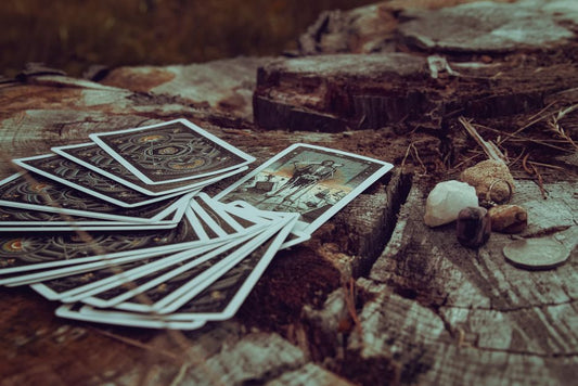 Pietersite and Tarot: When a Stone Becomes a Reading Companion