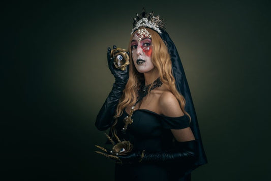 The Queen of Gems: How the Black Pearl Became a Sacred Treasure in Tahitian Lore and Royalty