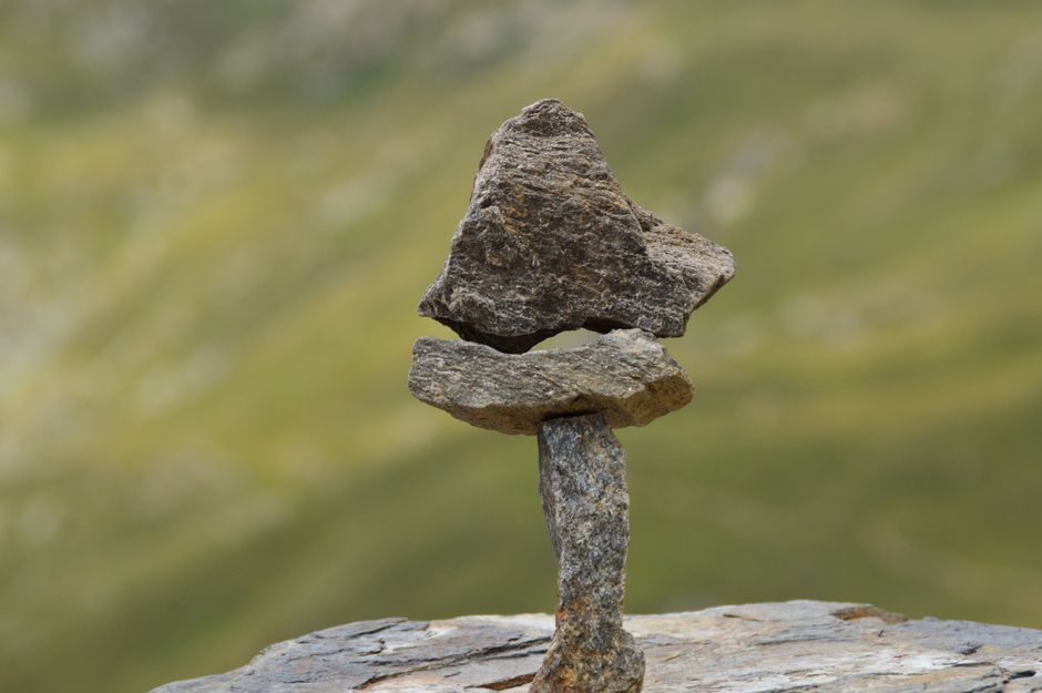 Tiger’s Eye for Focus: A Daily Stone to Sharpen Your Mind and Steady Your Nerves