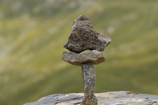 Tiger’s Eye for Focus: A Daily Stone to Sharpen Your Mind and Steady Your Nerves