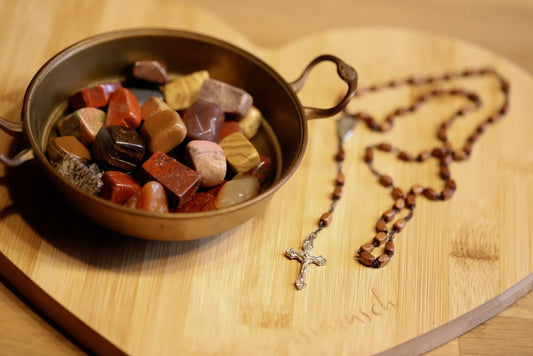 Mookaite and Color Symbolism: What Red, Yellow, and Cream Really Mean in Crystal Practice