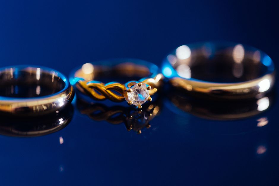 How to Choose a Moonstone Engagement Ring Without Sacrificing Durability or Sparkle