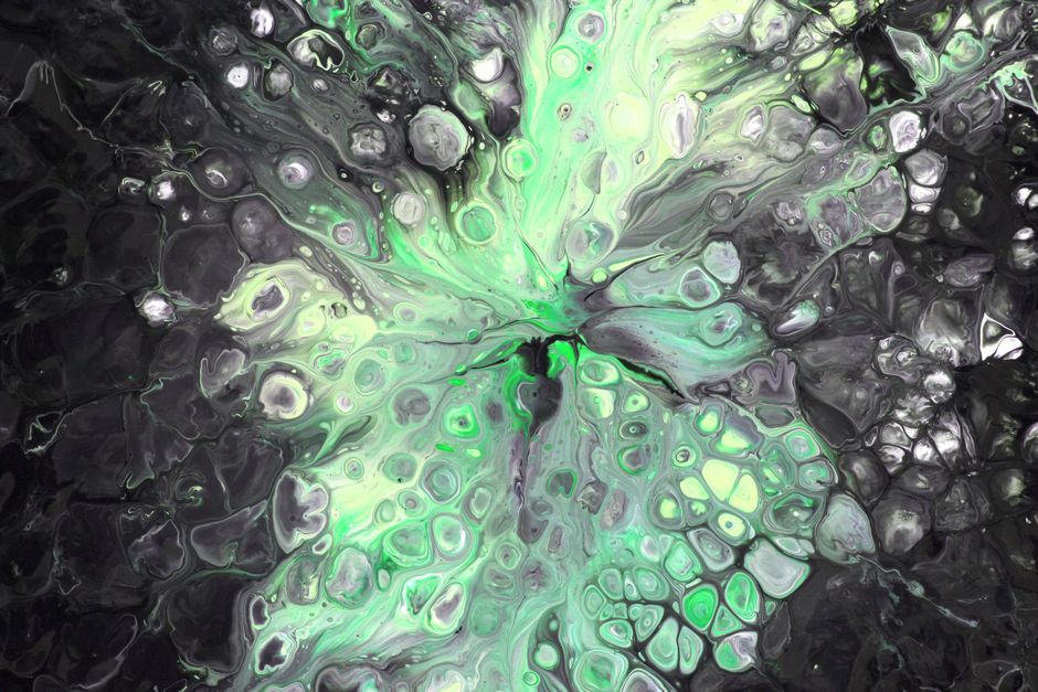 Malachite in the Hermetic Imaginary: Color, Metal, and the Green Stone of Transformation