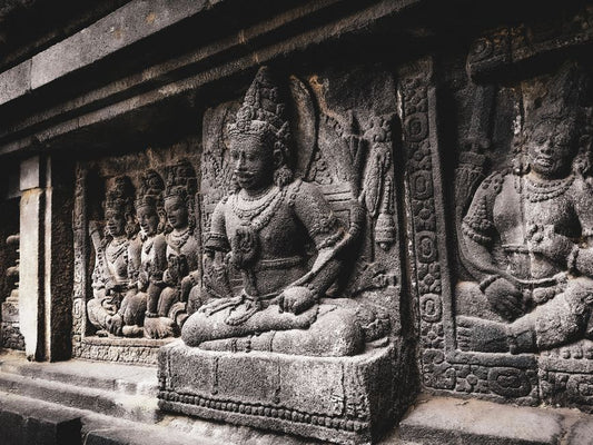 The Sacred Gems of Ancient India: How Hindu Deity Stones and Buddhist Treasures Shaped a Civilization