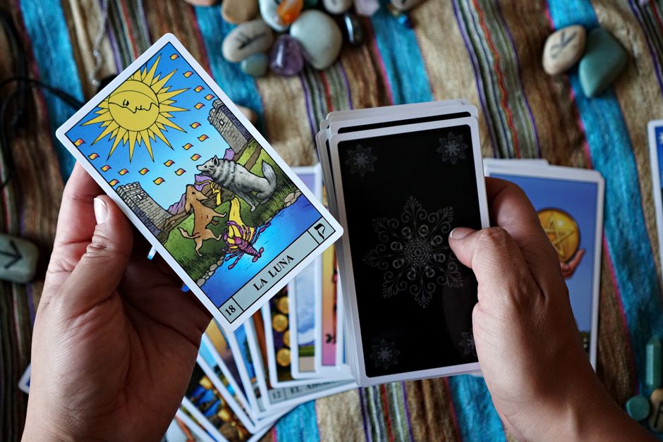Full Moon Crystal Grid Ritual with Labradorite for Intuition and Emotional Release