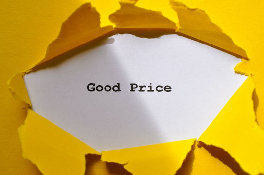 Hackmanite Price Guide: Origin, Value Factors & Buying Tips