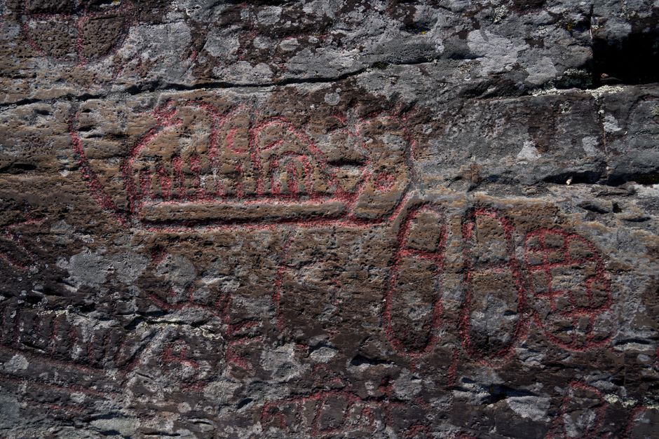The Viking Navigator's Stone: A Gemological History of Iolite and the Challenge of Synthetic Substitutes