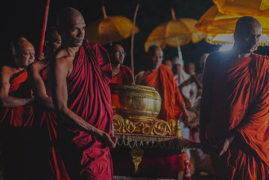 The Sapphire of the Buddha: Sri Lanka's Sacred Gemstone in Theravada Buddhism