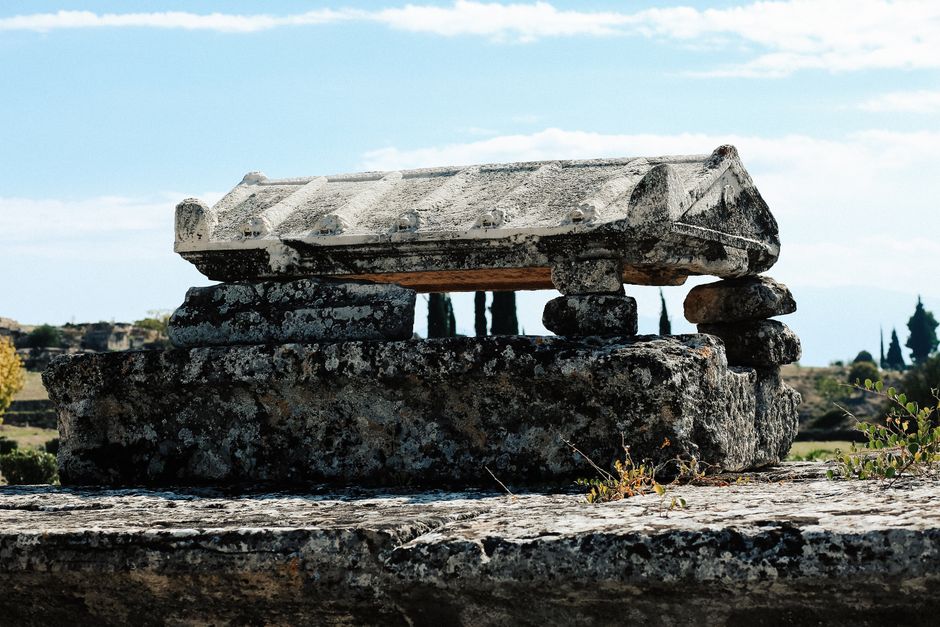 The Atlantis Stone: Unearthing Larimar’s Lost Atlantean Trade Route in Hermetic Tradition