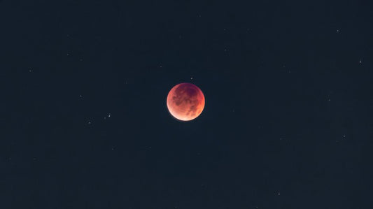 Aligning with the Moon: Red Beryl and Solfeggio Frequencies for Lunar Rituals