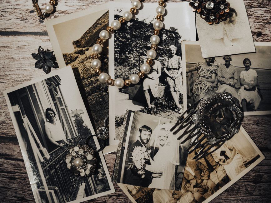 Will Sunlight Fade Cultured Pearls, and How Do You Document That Risk for Insurance?