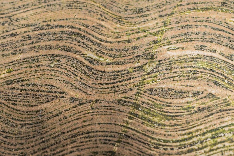Why Chrysoberyl Formation Leaves Visible Fingerprints in Some Stones
