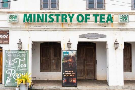 Green Sapphire and the Politics of Color in Colonial Ceylon
