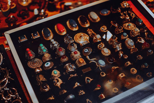 How to Care for Antique Emerald Jewelry: A Historical and Cultural Guide to Preservation