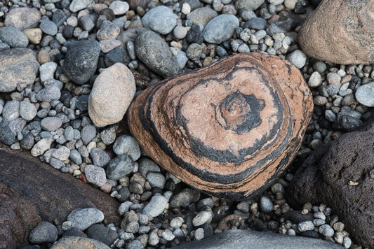 Sardonyx, Rome, and the Problem of Naming a Banded Stone