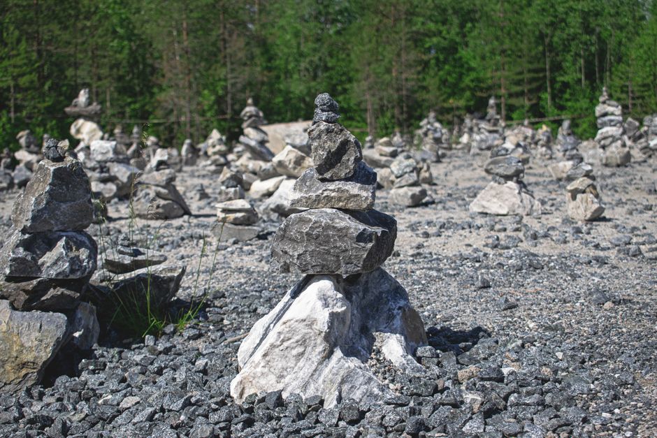 Shungite as Currency on the Silk Road: The Black Stone of Karelia in Eurasian Trade