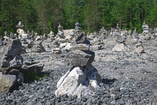 Shungite as Currency on the Silk Road: The Black Stone of Karelia in Eurasian Trade