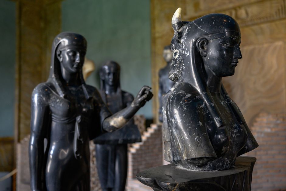 The Priest's Green Stone: Prehnite in Ancient Egyptian Religious Artifacts