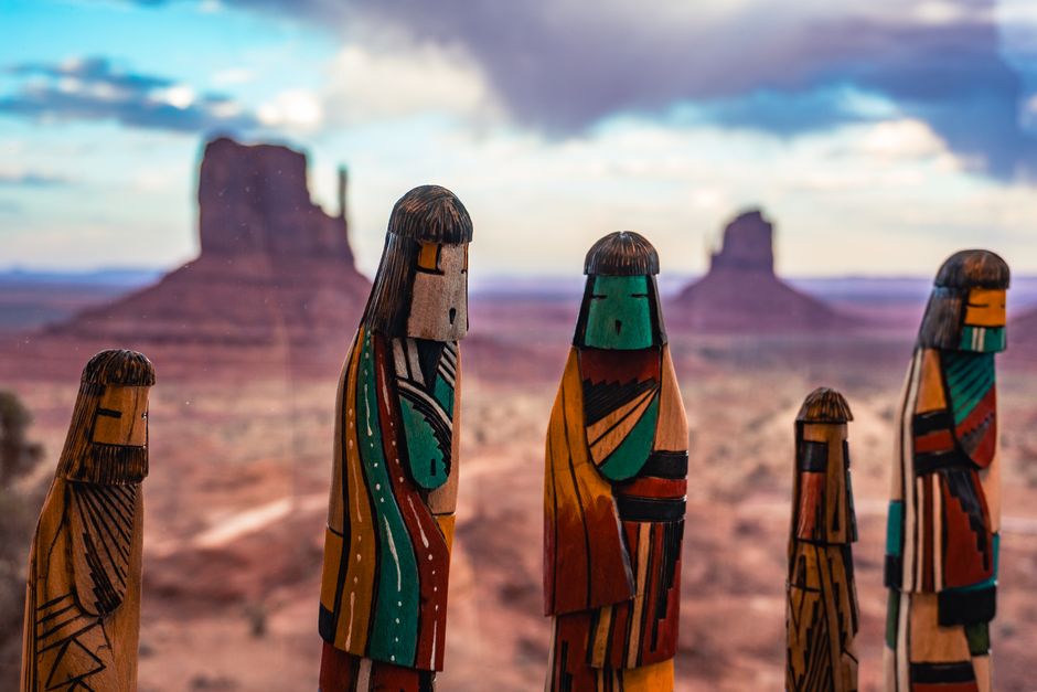 The Sacred Turquoise of the Navajo: A Journey into Native American Gemstone Culture and Spirituality