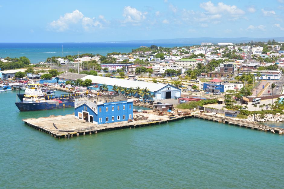 The Blue Amber of Hispaniola: Rethinking Long-Distance Exchange through a Single Find